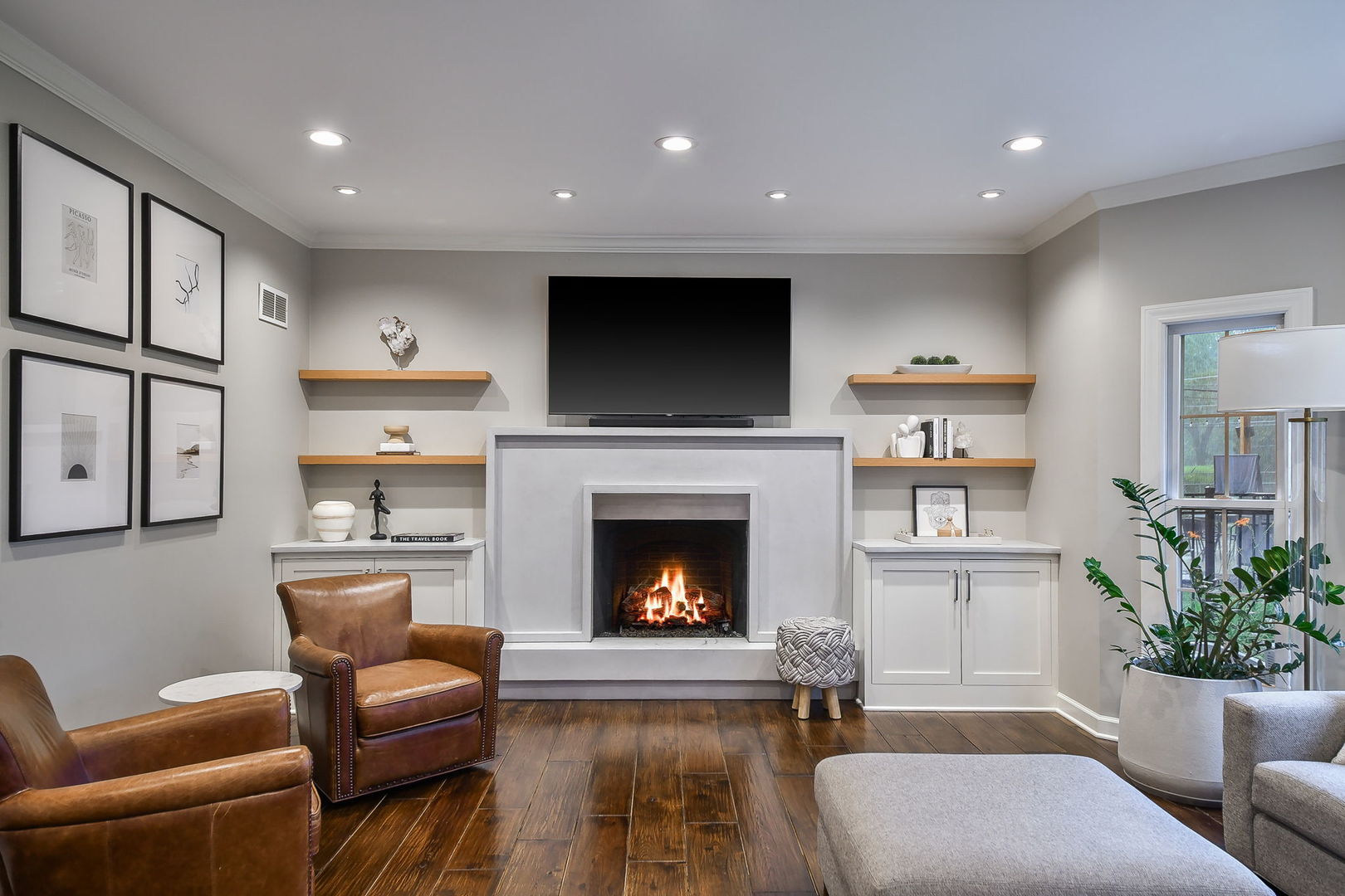 924 Waverly Road, Glen Ellyn, IL 60137