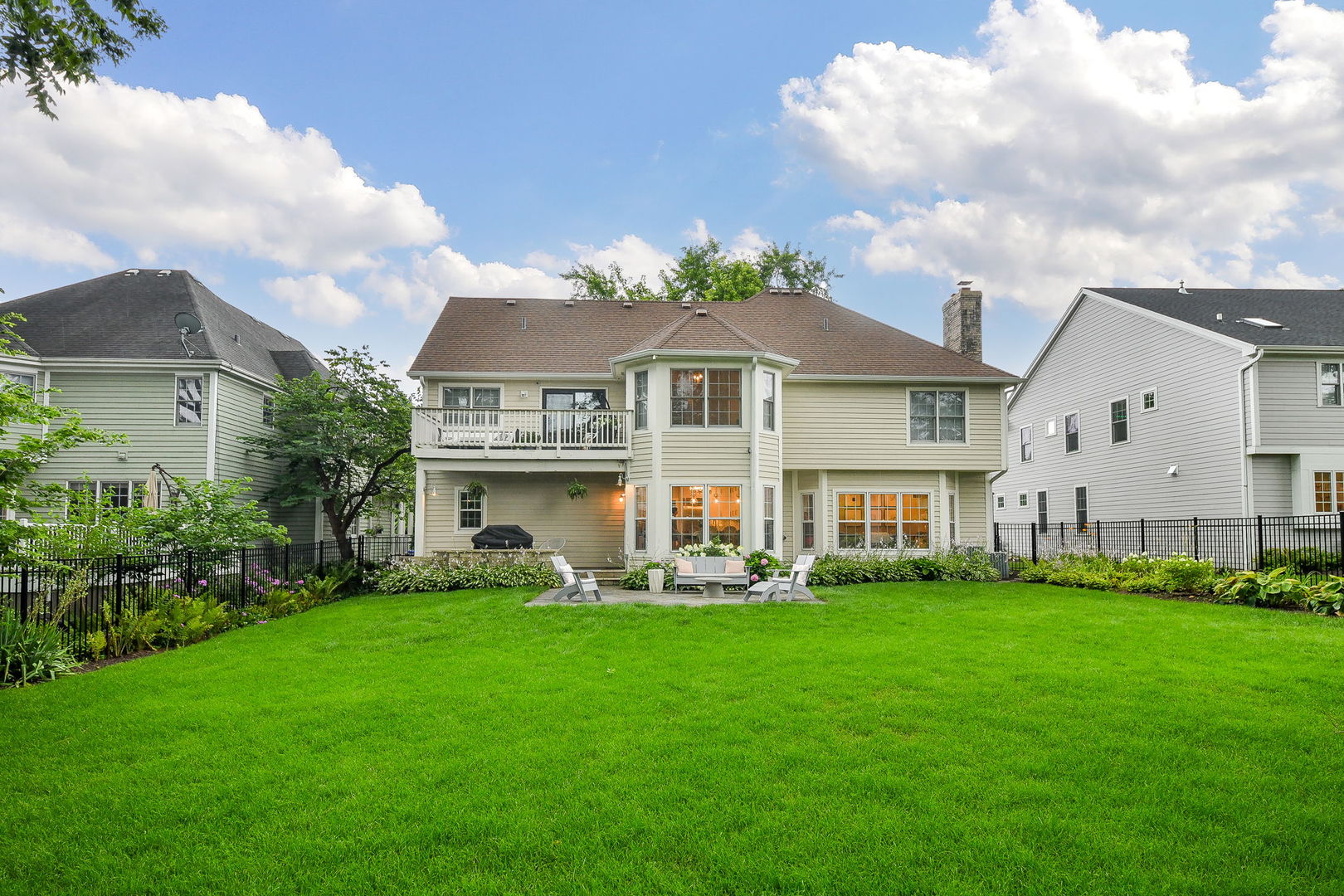 924 Waverly Road, Glen Ellyn, IL 60137