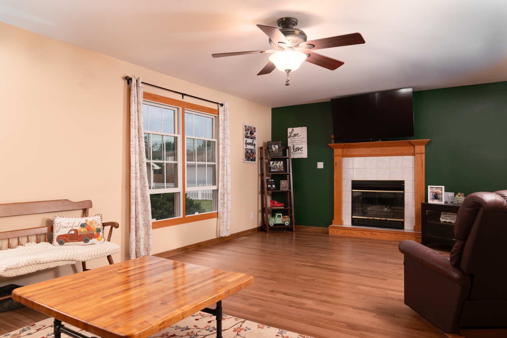 755 S Laura Lane, Diamond, IL 60416