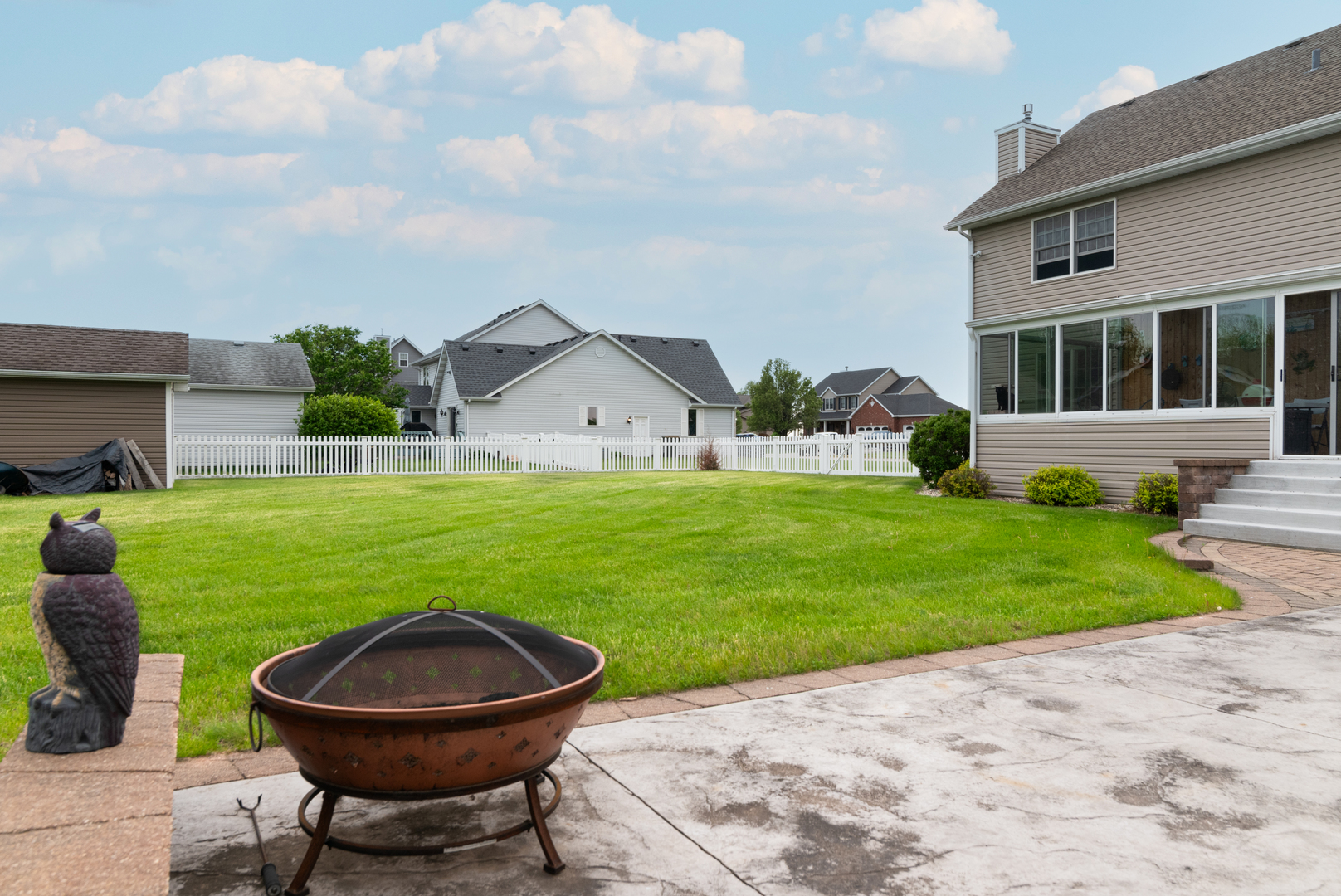 755 S Laura Lane, Diamond, IL 60416