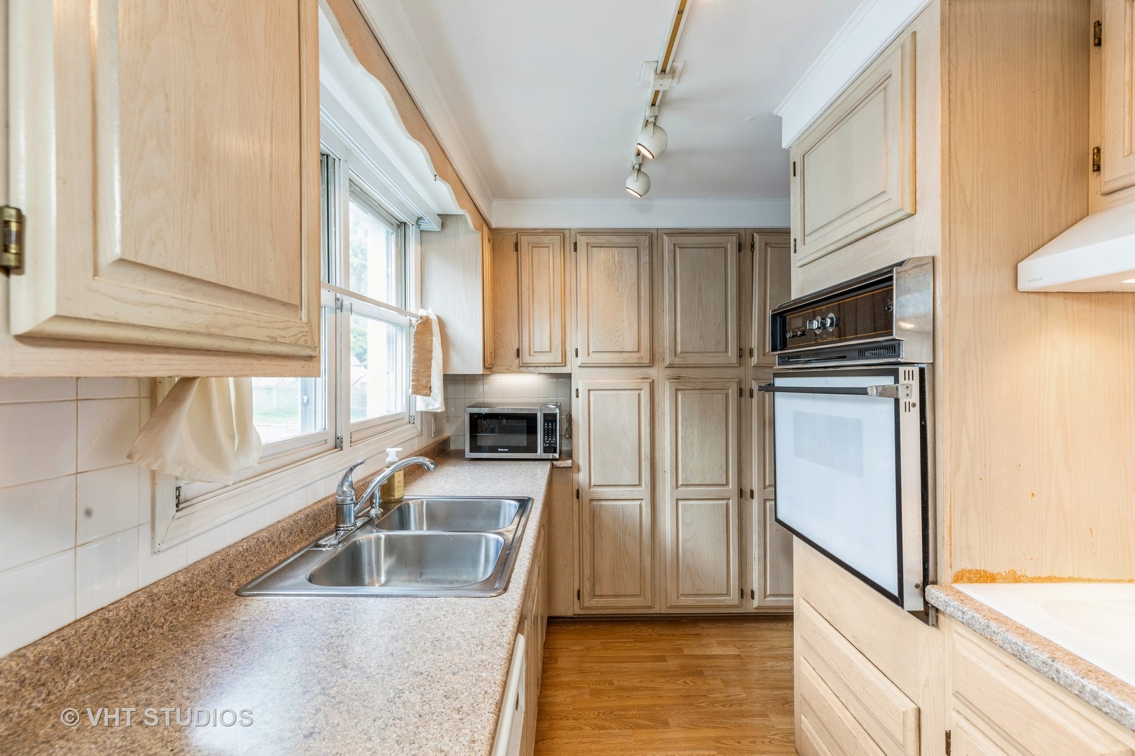 15508 Lavergne Avenue, Oak Forest, IL 60452