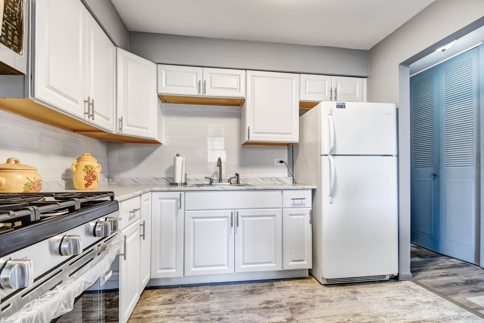 9740 S Pulaski Road #306, Oak Lawn, IL 60453