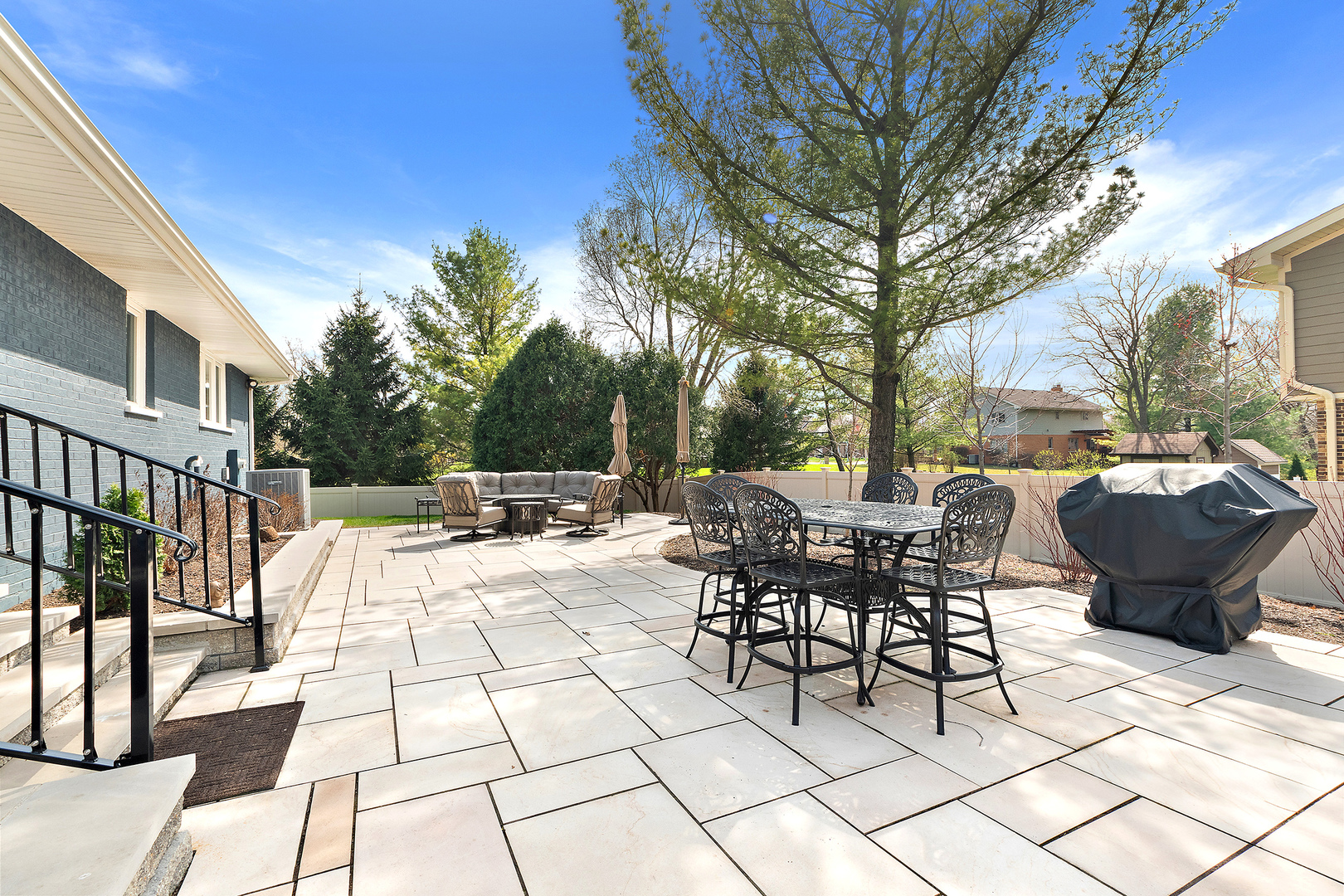 150 Cambridge Court, Frankfort, IL 60423