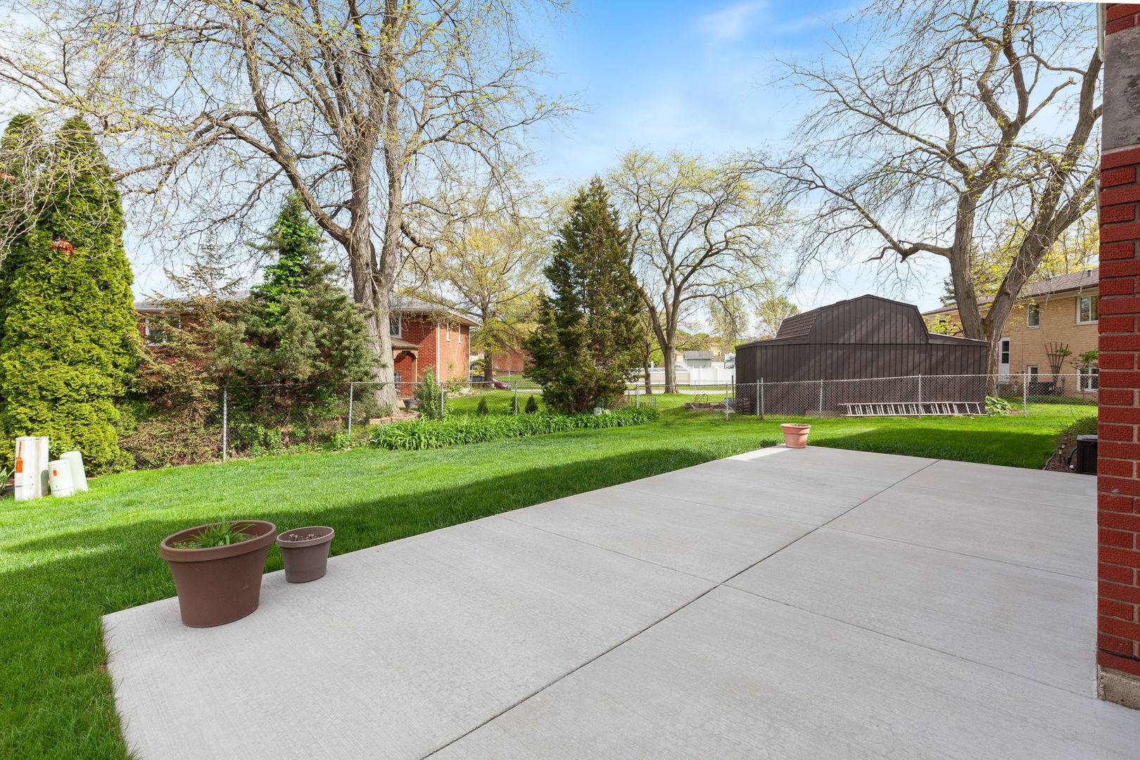 15325 Walnut Road, Oak Forest, IL 60452