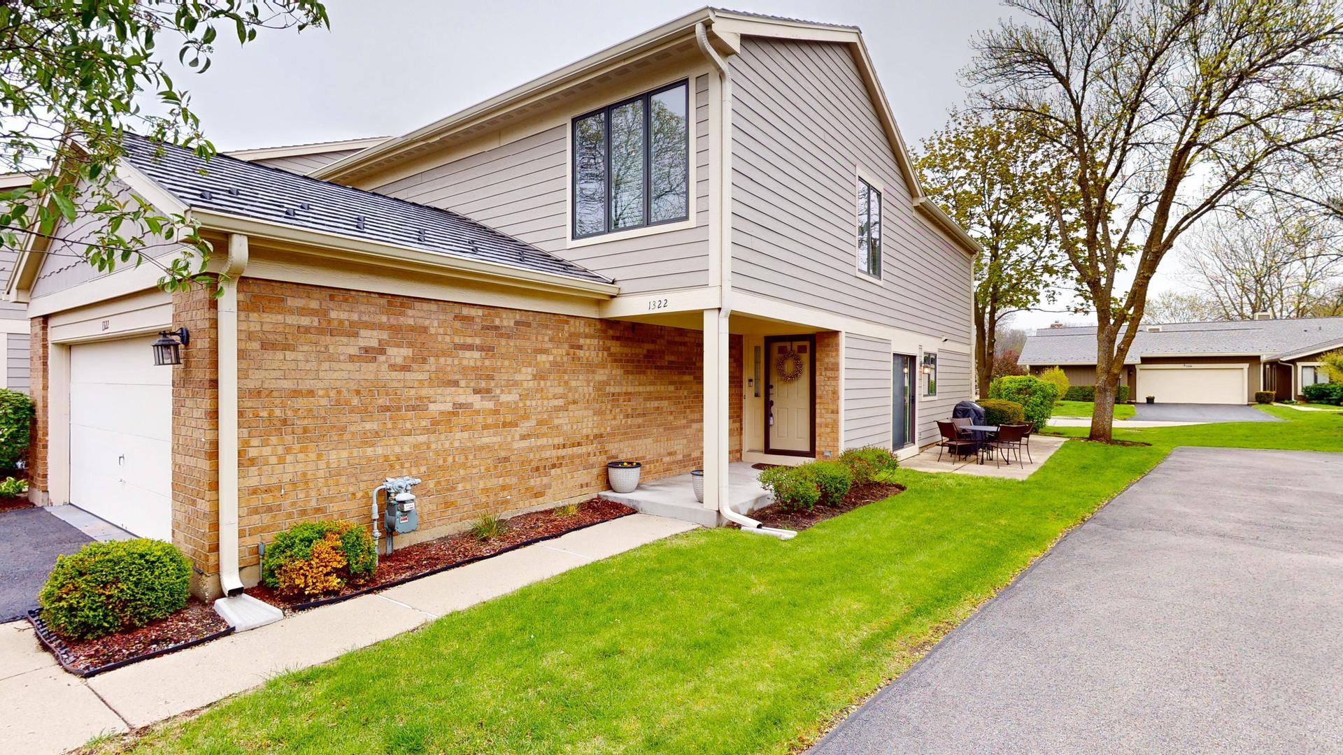 1322 Downs Parkway, Libertyville, IL 60048