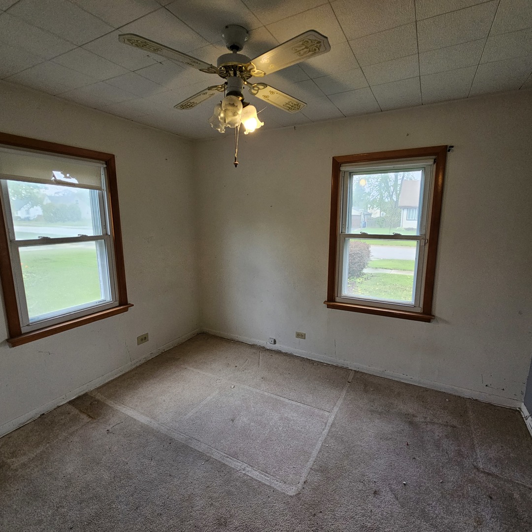 261 Macarthur Drive, Northlake, IL 60164