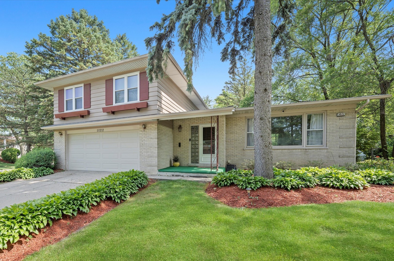 1022 W Ohio Street, Glenwood, IL 60425