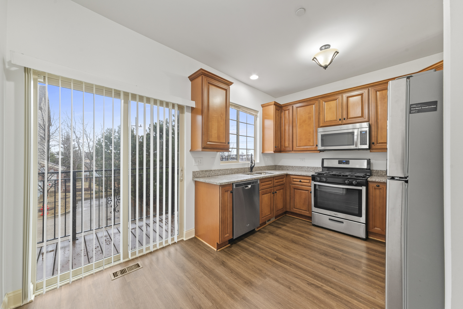 1550 Lakeridge Court, Mundelein, IL 60060