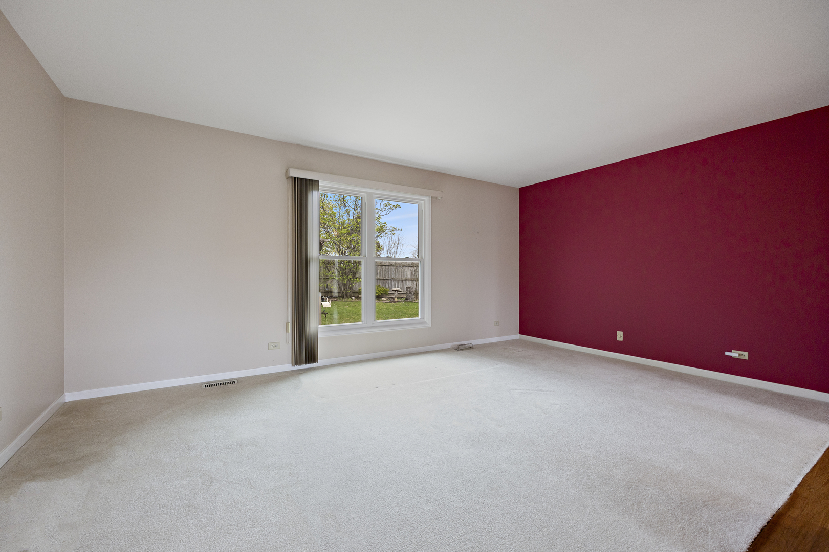 440 Shelburne Drive, Carol Stream, IL 60188