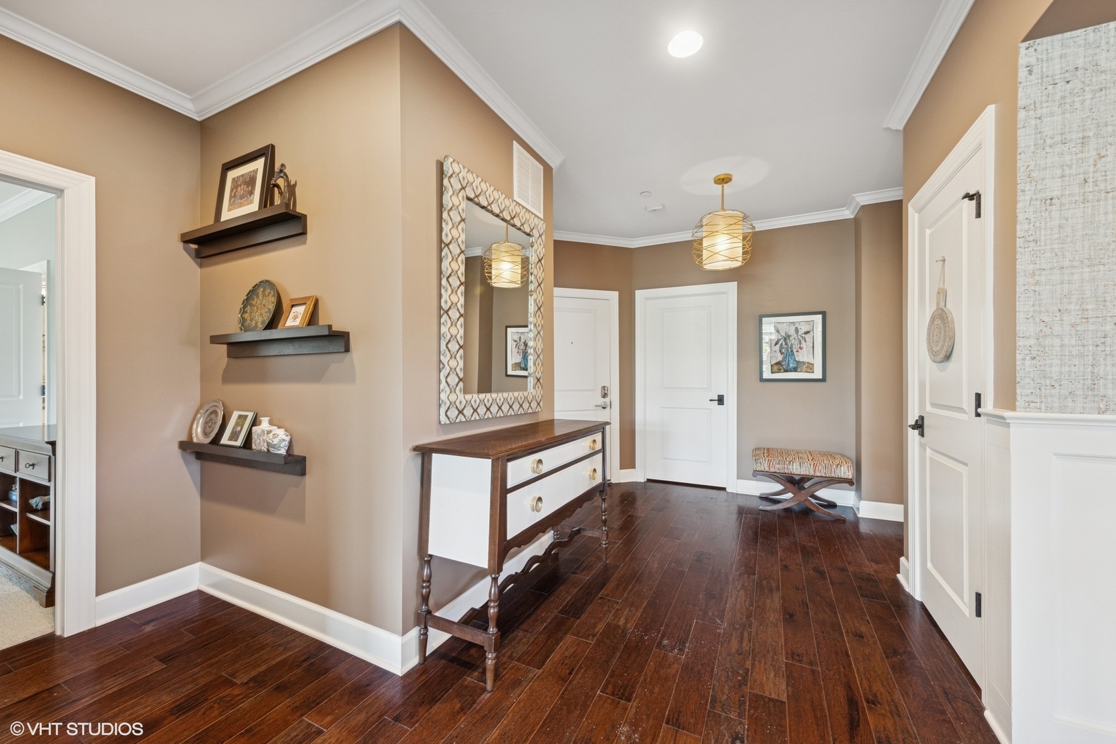 149 W Kennedy Lane #208, Hinsdale, IL 60521