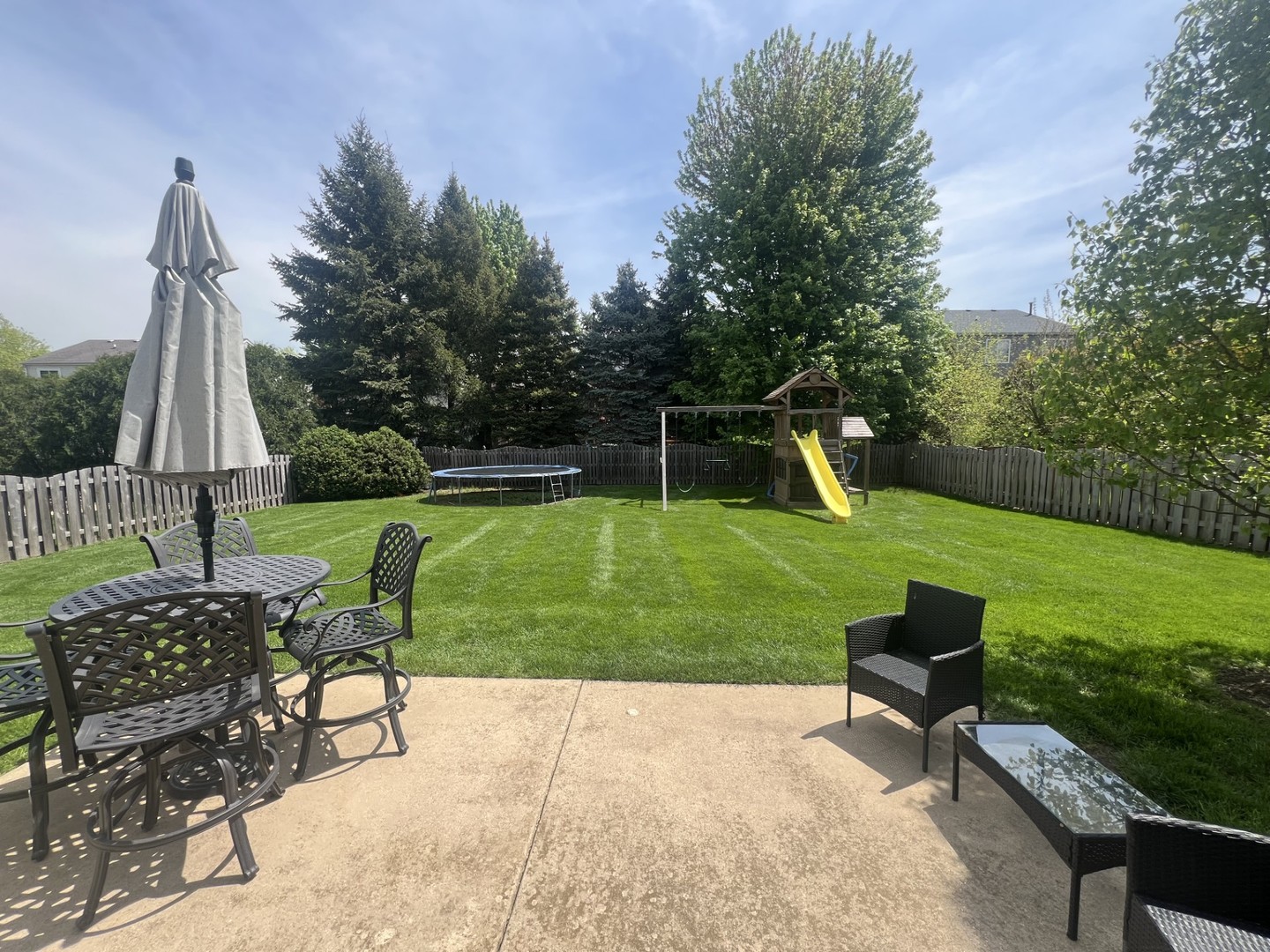 1932 Royal Lane, Aurora, IL 60503