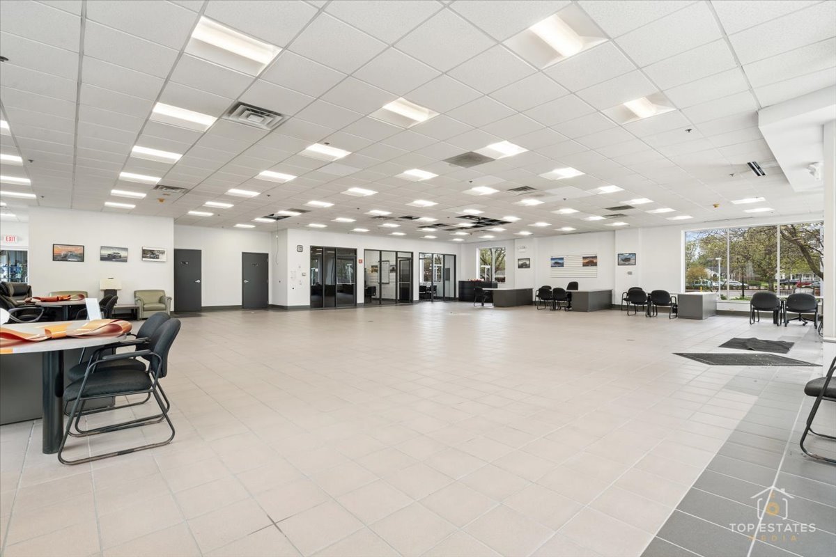 206 N Cook Street, Barrington, IL 60010