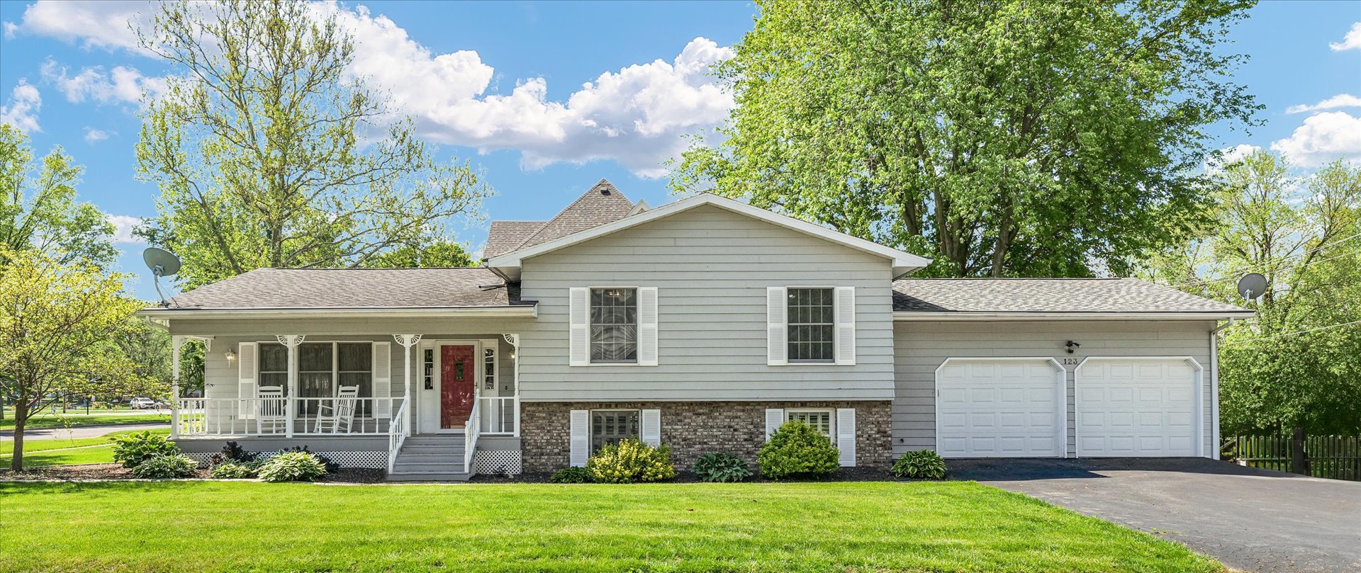 123 E 14th Street, Gibson City, IL 60936