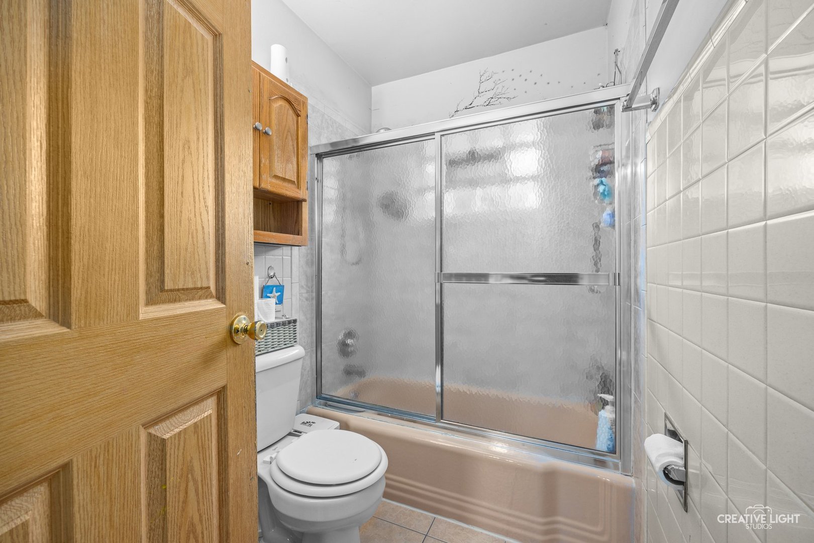 1020 Hahn Place, West Chicago, IL 60185