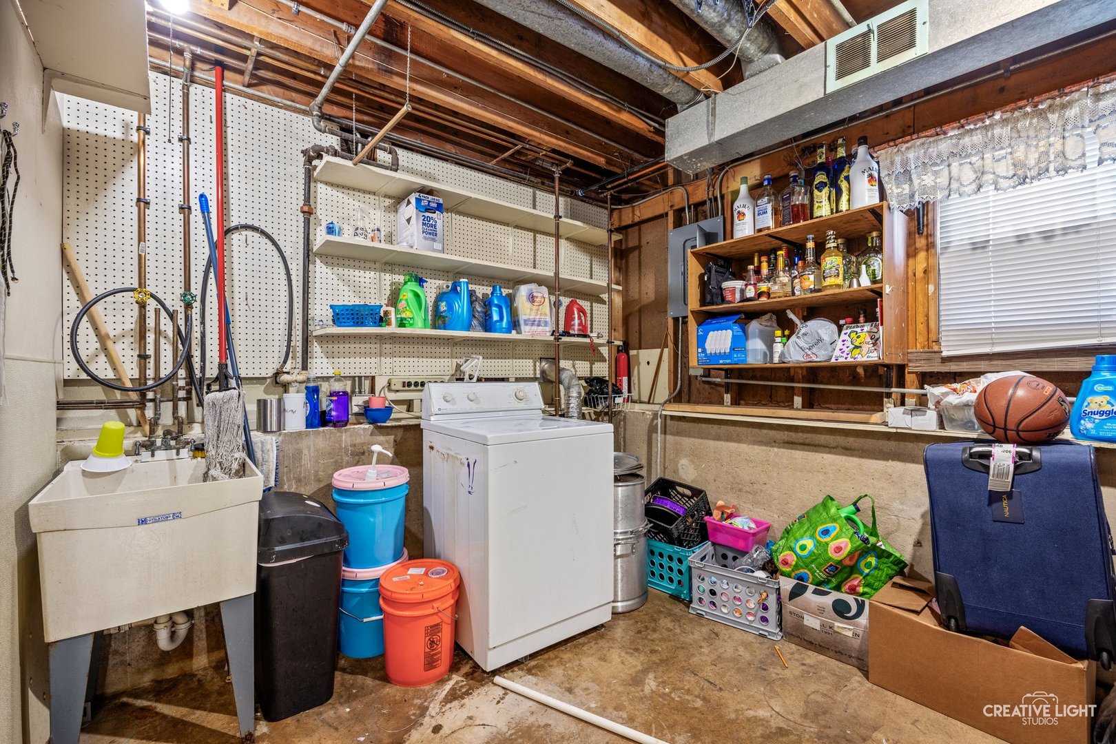 1020 Hahn Place, West Chicago, IL 60185