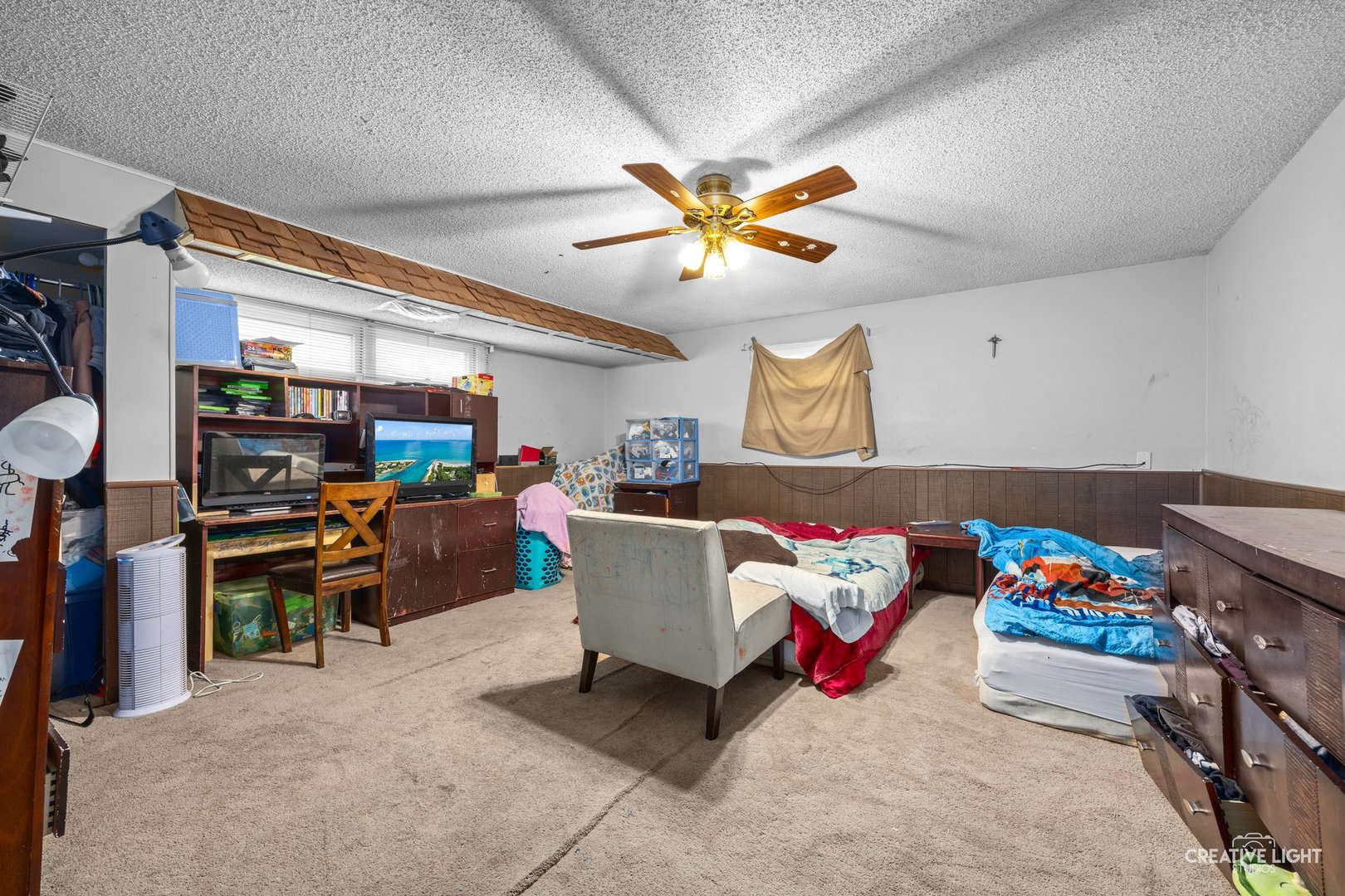 1020 Hahn Place, West Chicago, IL 60185