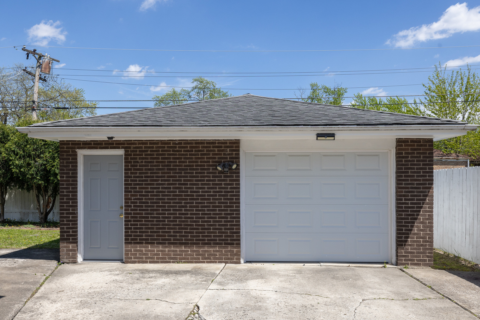 18727 Sherman Street, Lansing, IL 60438