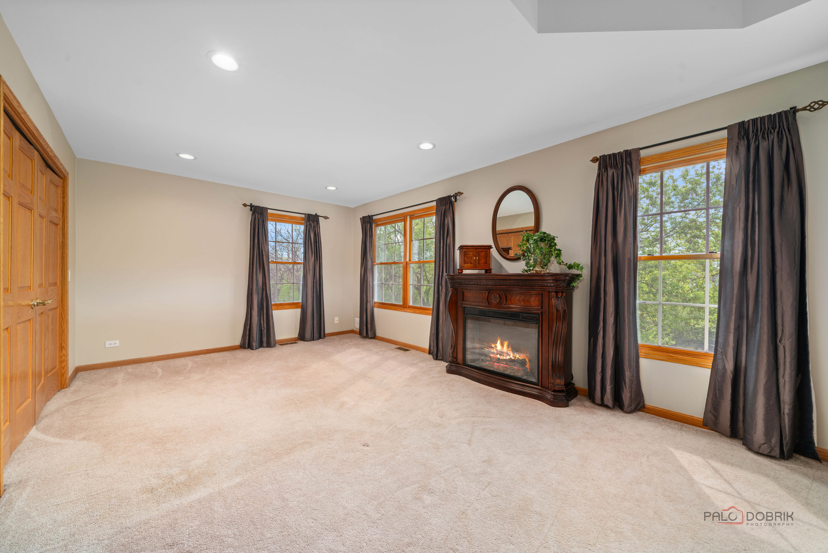 17 ARROWWOOD Drive, Hawthorn Woods, IL 60047