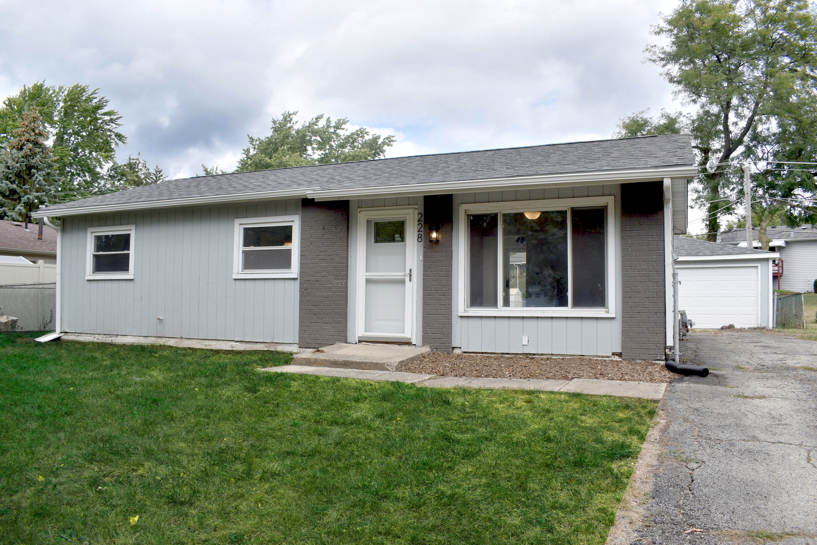 228 Northridge Avenue, Bolingbrook, IL 60440