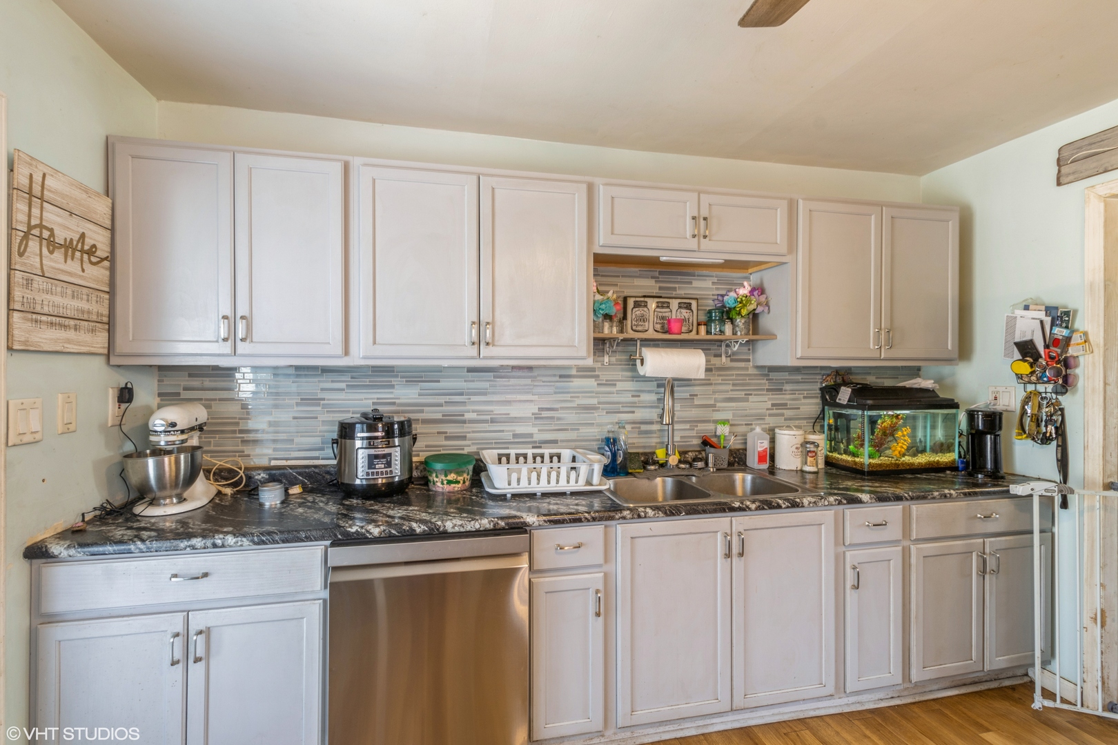 4 E Streamwood Boulevard, Streamwood, IL 60107