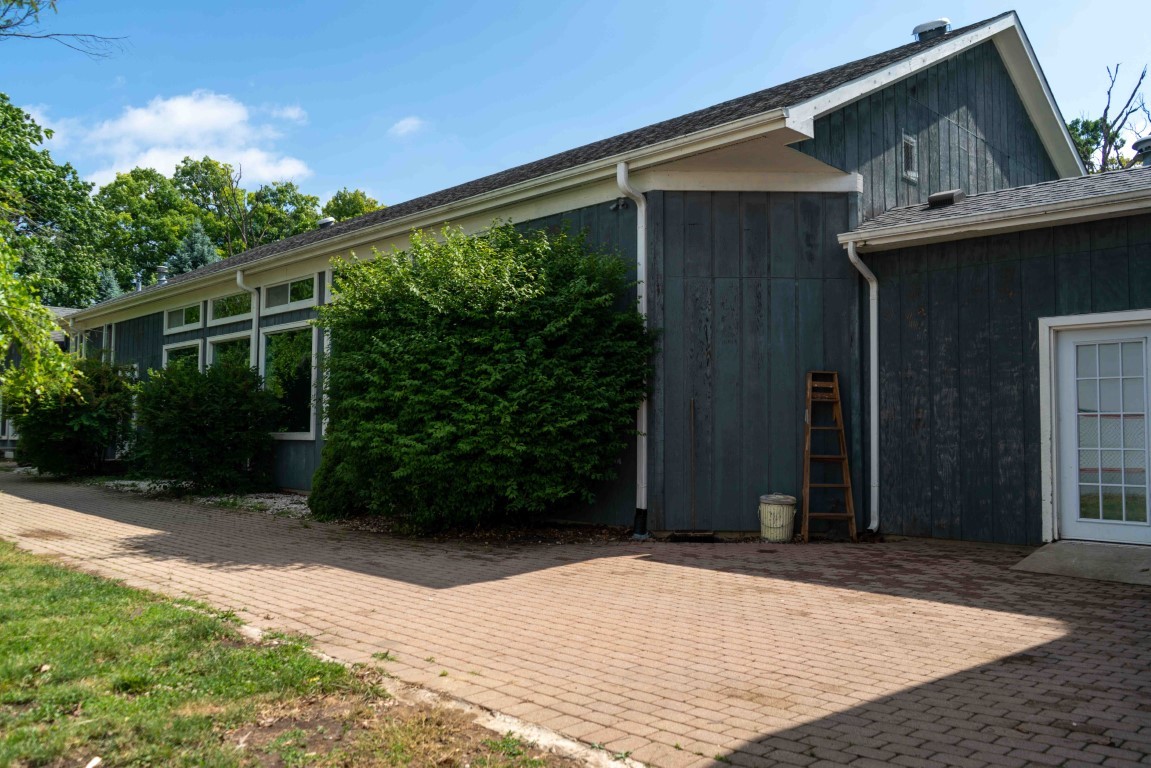 26241 W Bonner Road, Wauconda, IL 60084