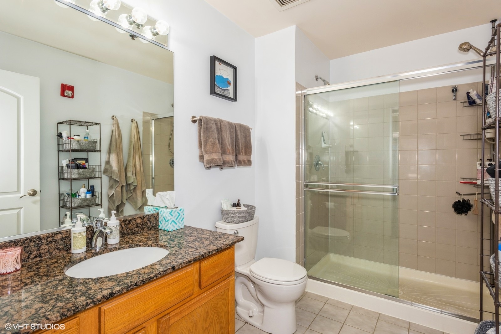 933 W Van Buren Street #327, Chicago, IL 60607