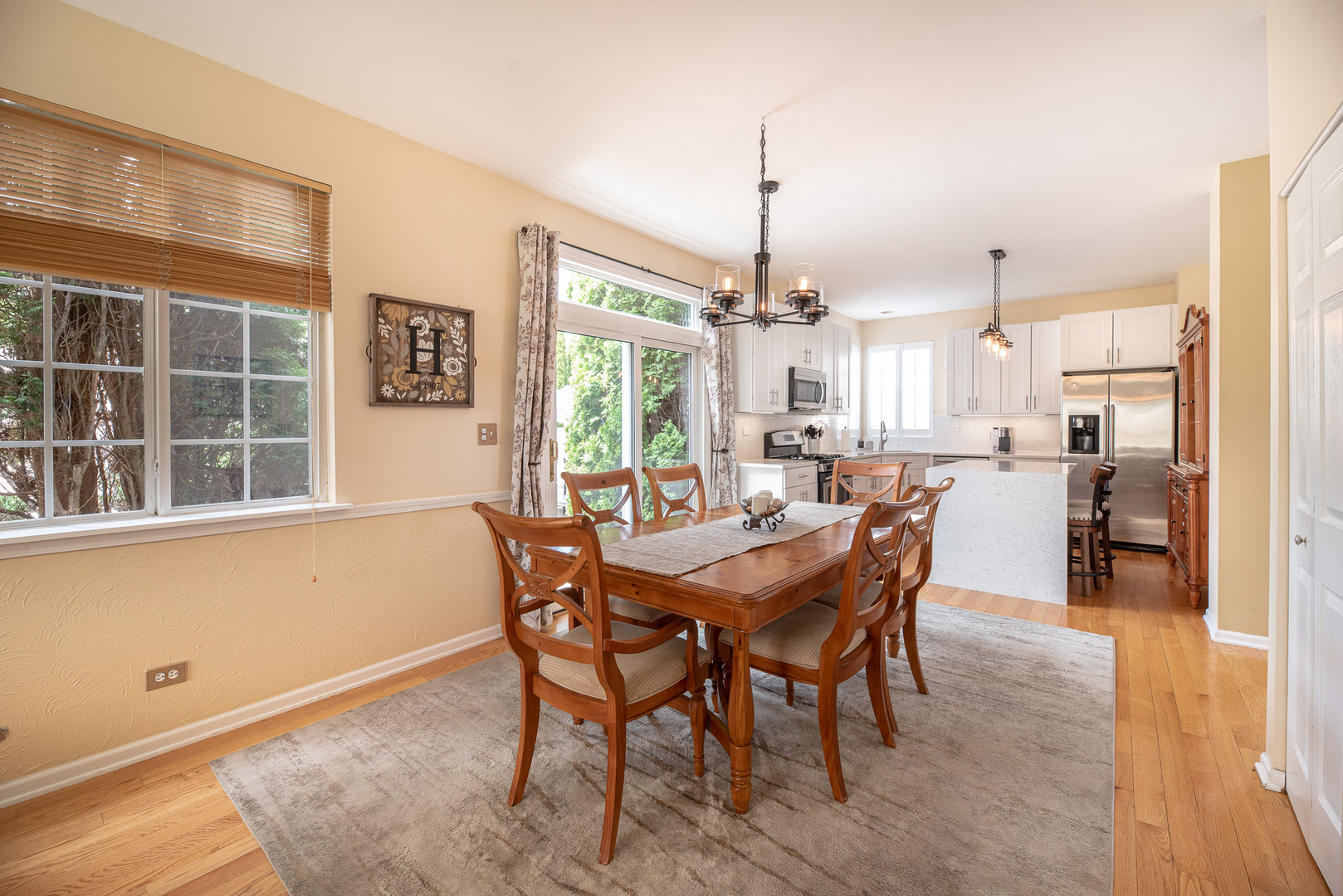 1504 Arlington Lane, Gurnee, IL 60031