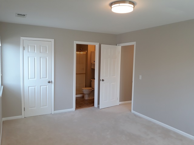 349 Newgate Court #D2, Schaumburg, IL 60193
