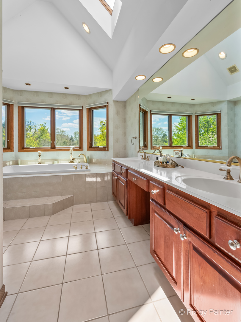 2908 Fox Knoll Court, Johnsburg, IL 60051