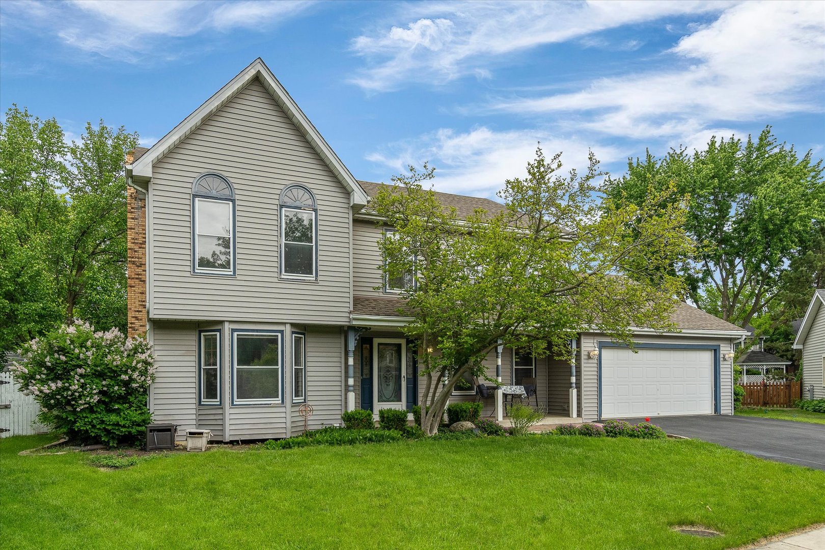 1545 London Court, Naperville, IL 60563