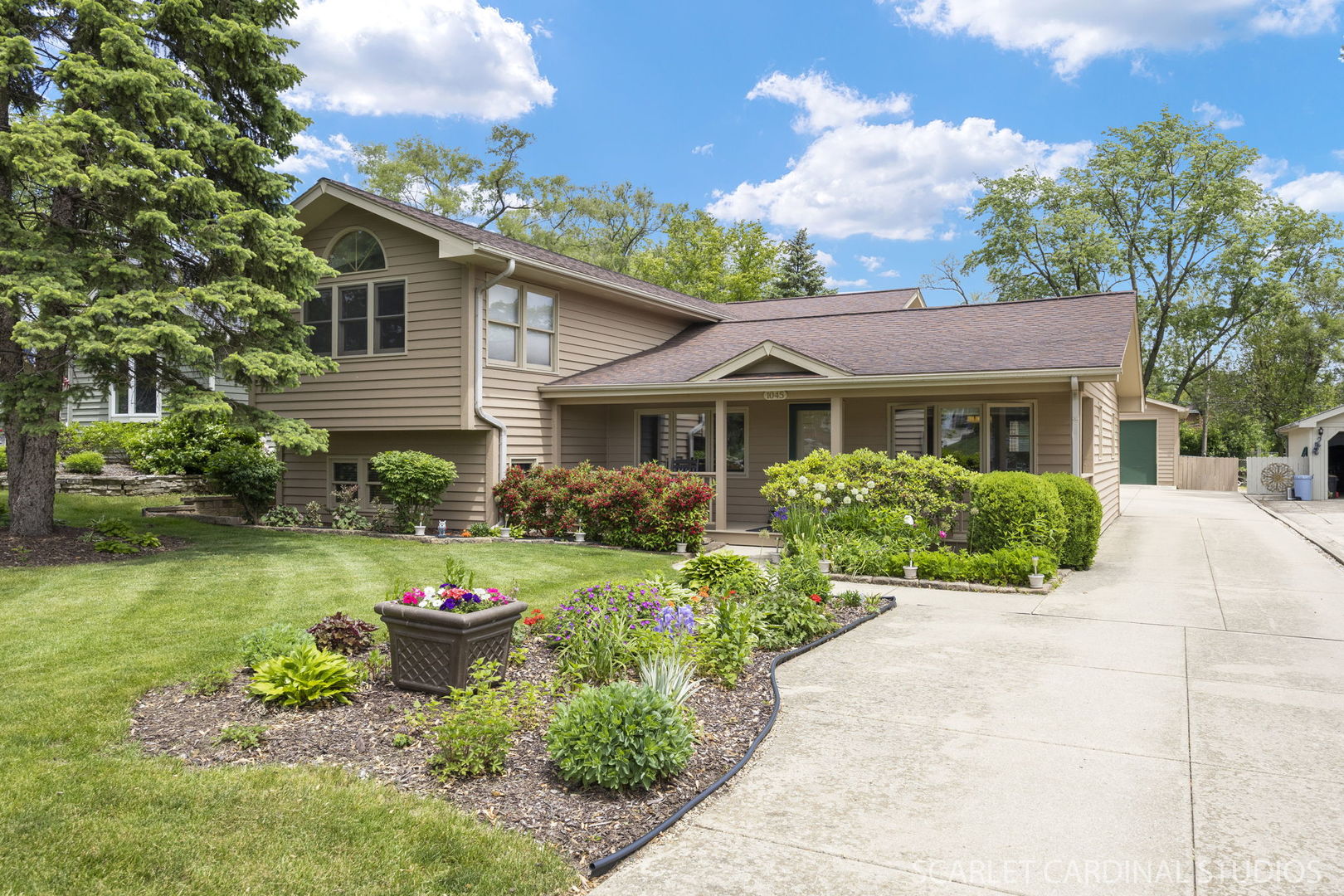 1045 S Grace Street, Lombard, IL 60148
