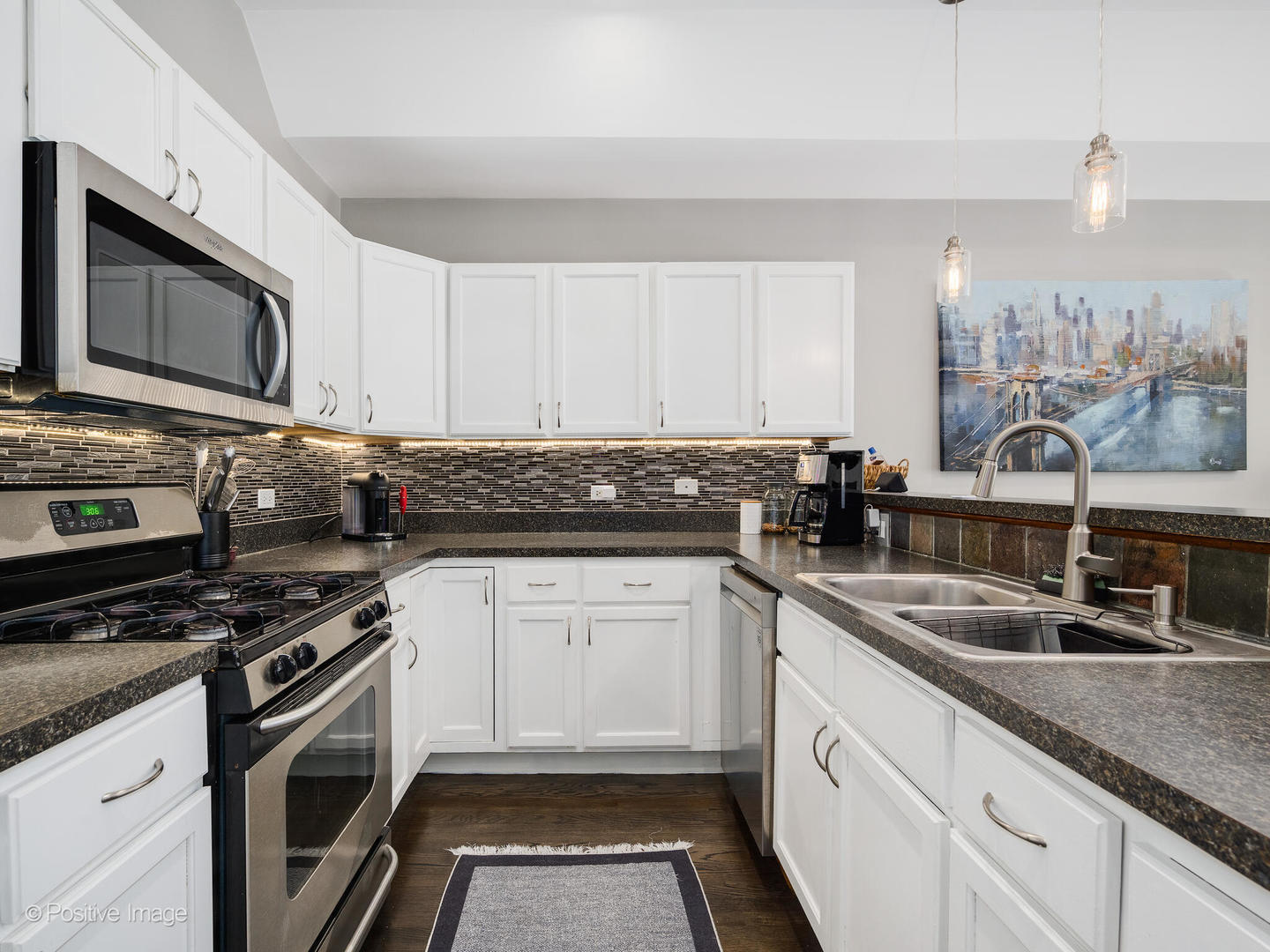 6507 N Bosworth Avenue #2, Chicago, IL 60626