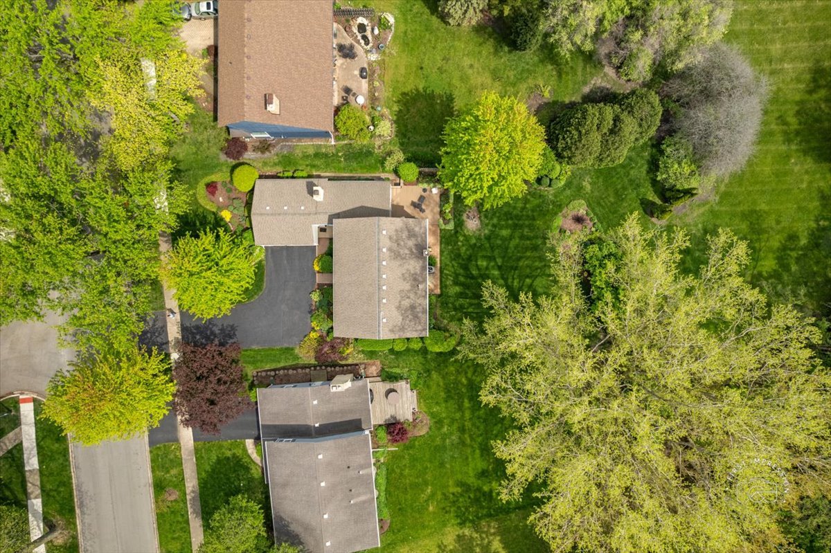 1228 N West Street, Naperville, IL 60563