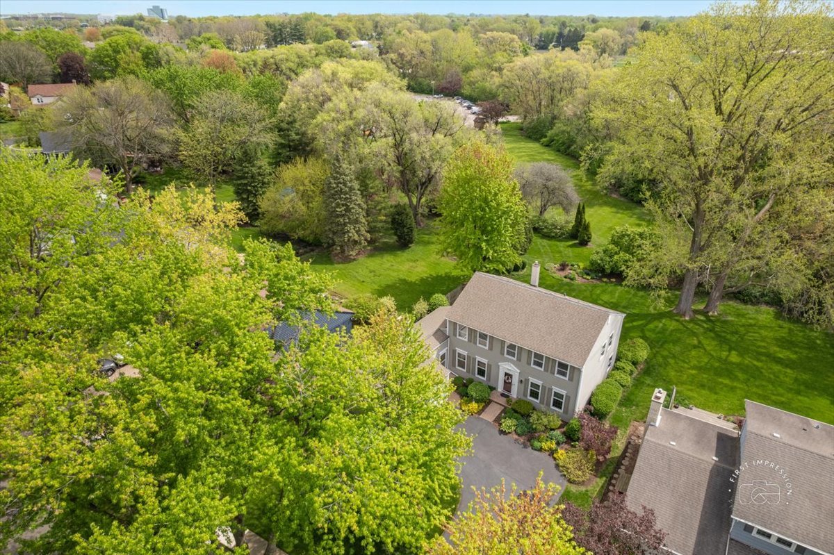 1228 N West Street, Naperville, IL 60563