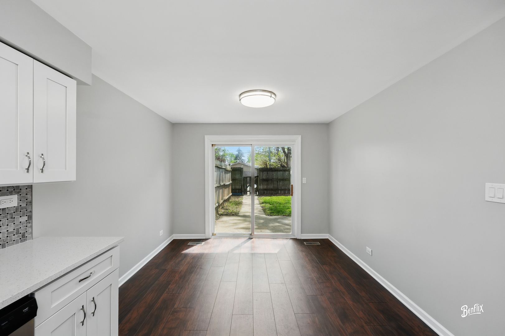 745 Dulles Road #C, Des Plaines, IL 60016