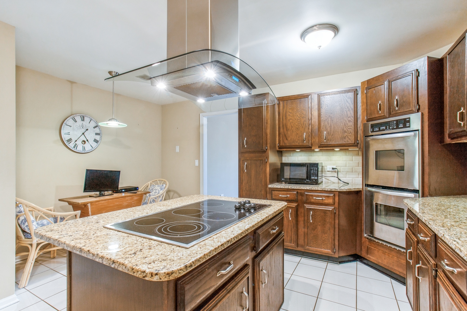 1401 Burr Oak Road #314B, Hinsdale, IL 60521