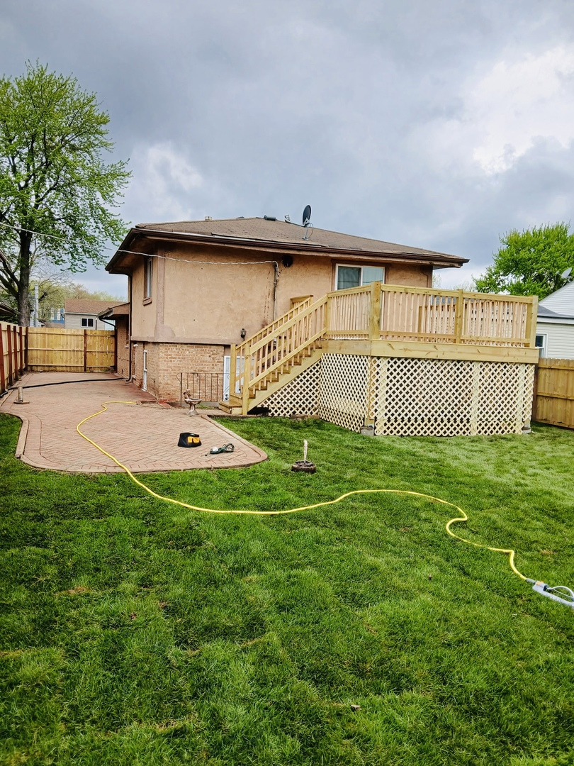 14117 S Calhoun Avenue, Burnham, IL 60633