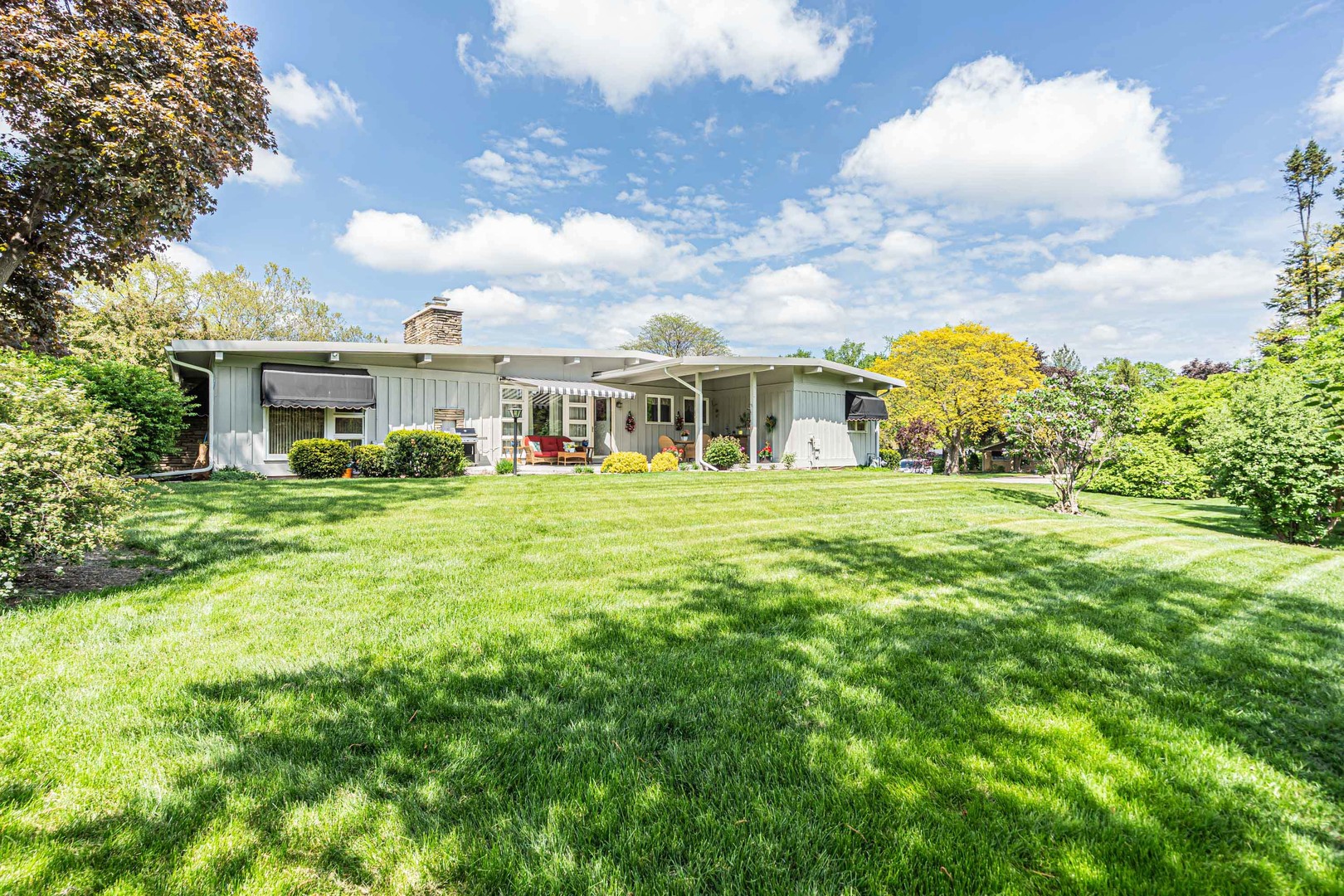347 Park Drive, Palatine, IL 60067