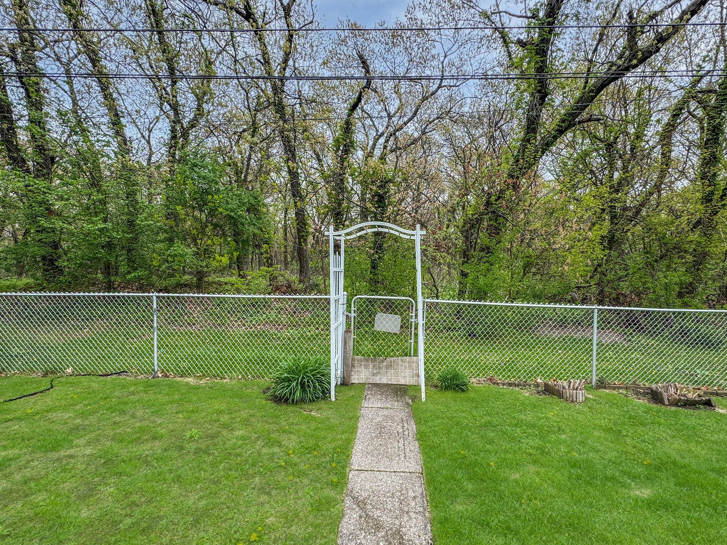 1047 Hirsch Boulevard, Calumet City, IL 60409