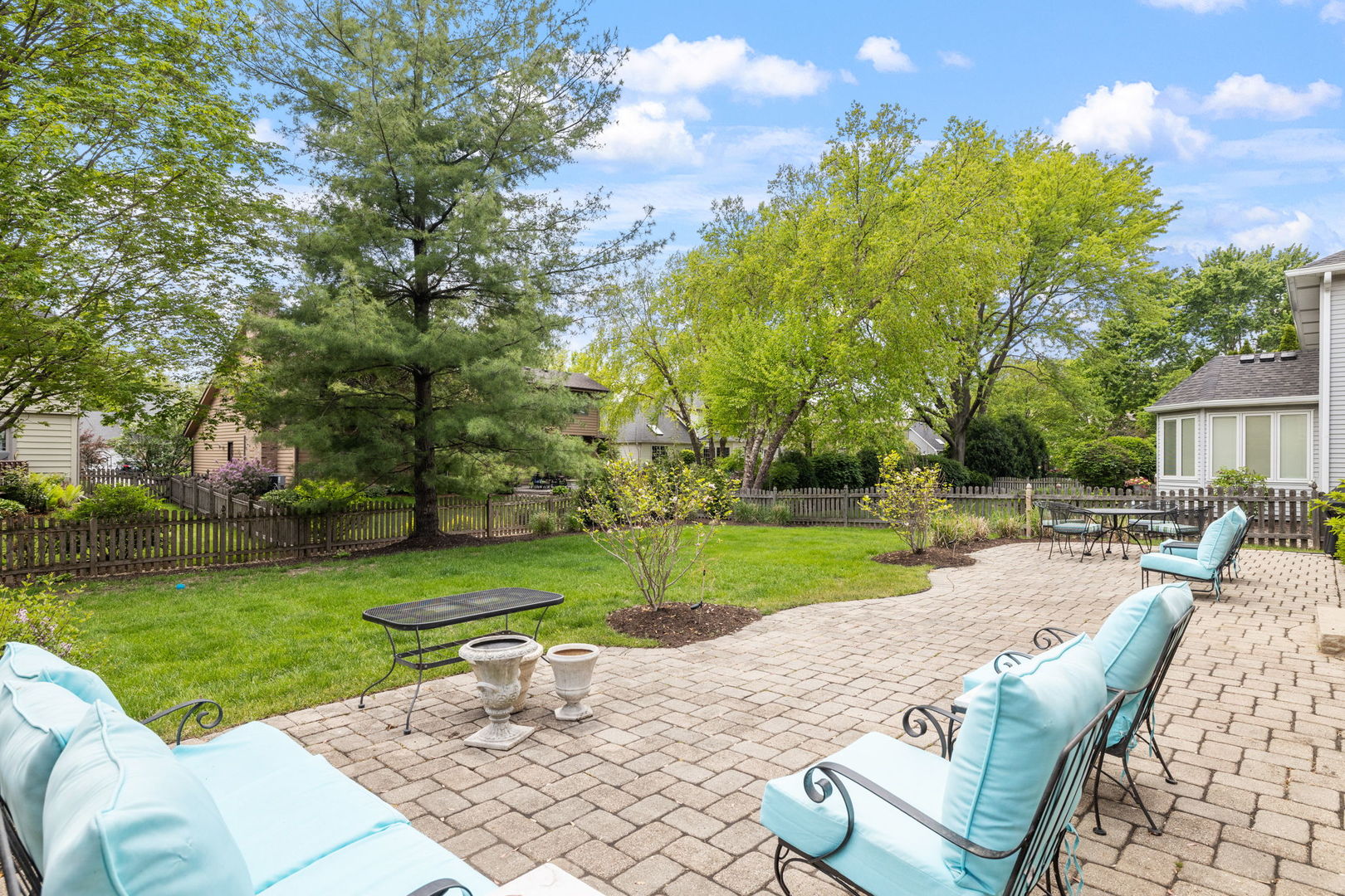 424 Dilorenzo Drive, Naperville, IL 60565
