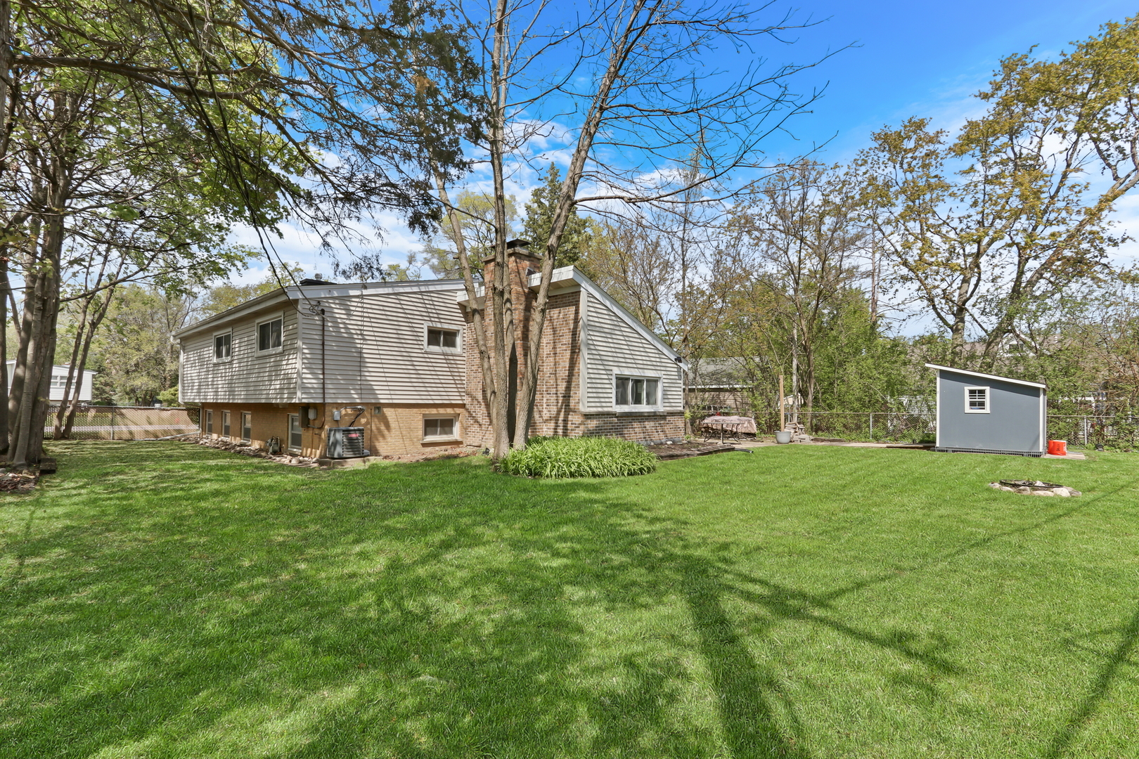 1157 Dartmouth Lane, Deerfield, IL 60015