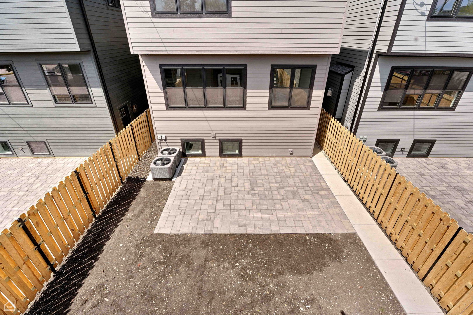 3903 N Drake Avenue, Chicago, IL 60618