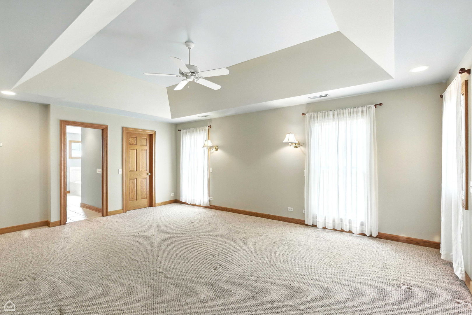 4829 LINSCOTT Avenue, Downers Grove, IL 60515