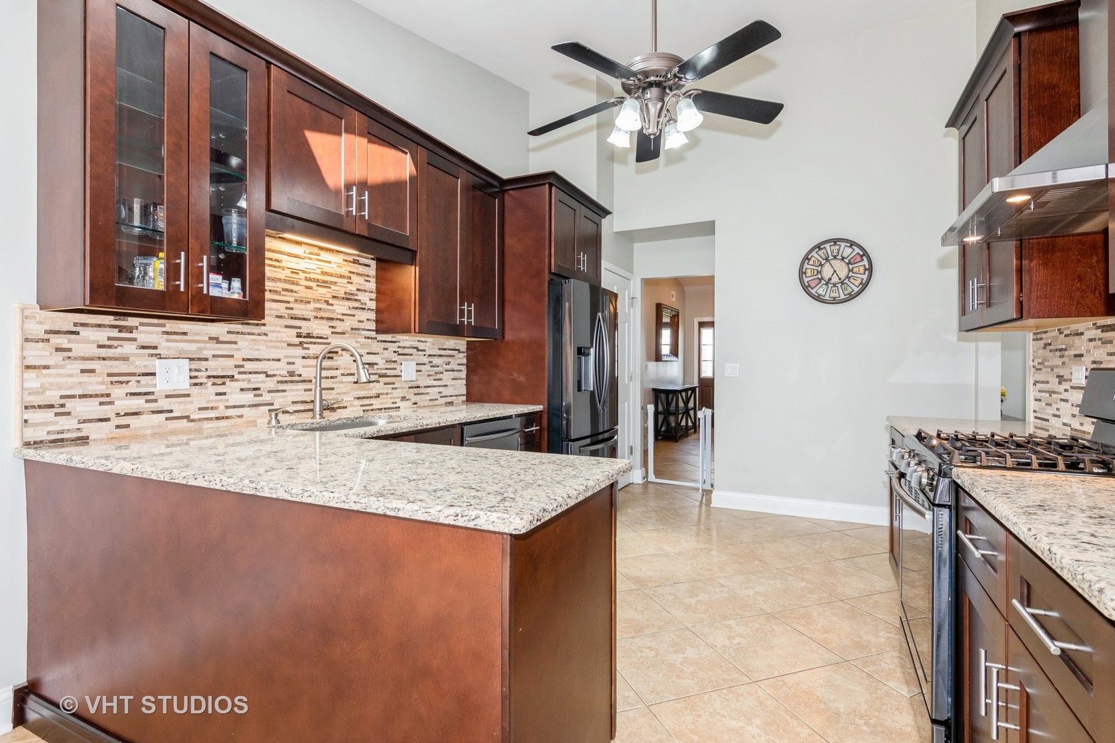 398 Stonewood Circle, Carol Stream, IL 60188
