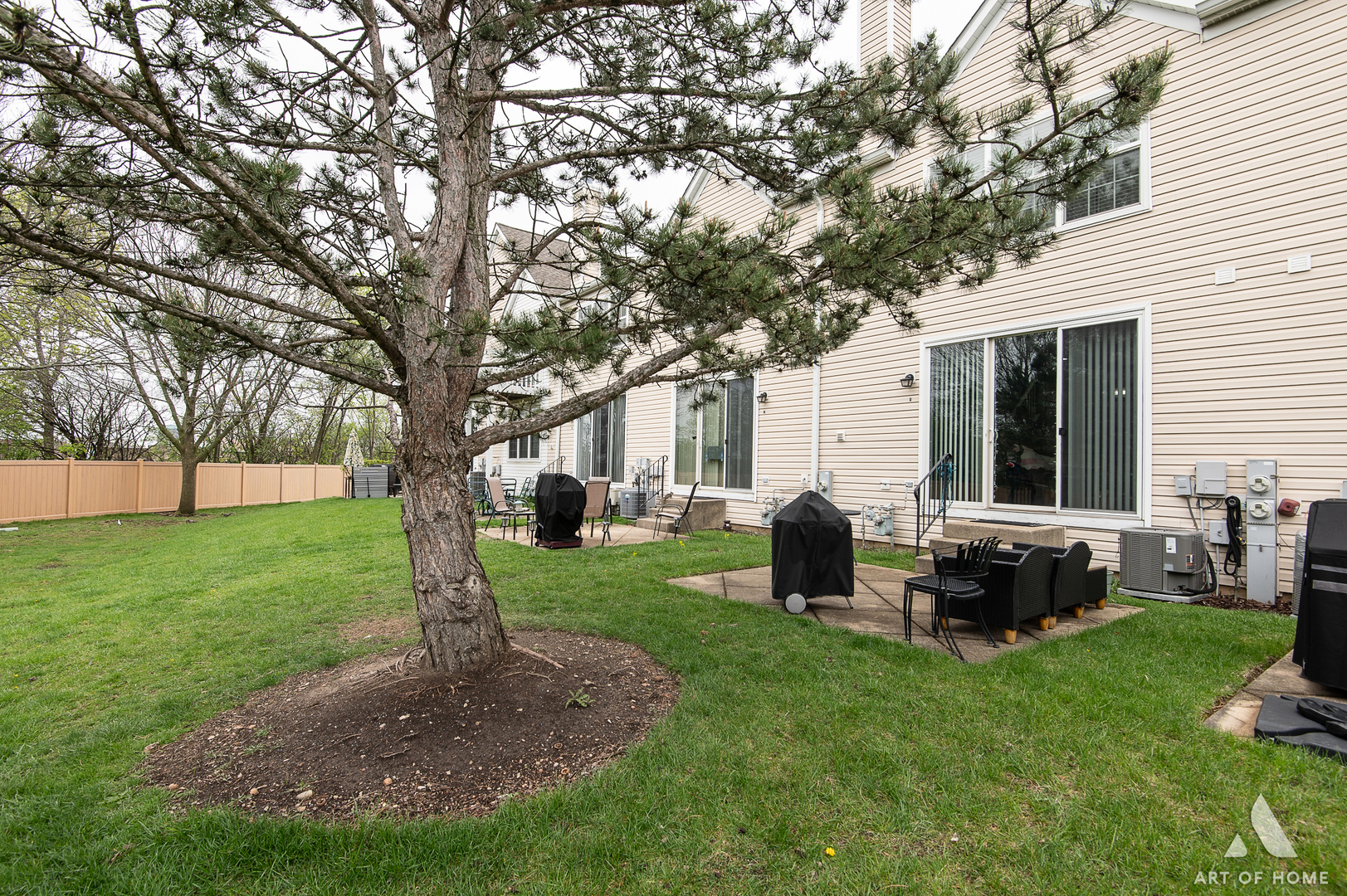 9 Arboretum Drive, Lombard, IL 60148