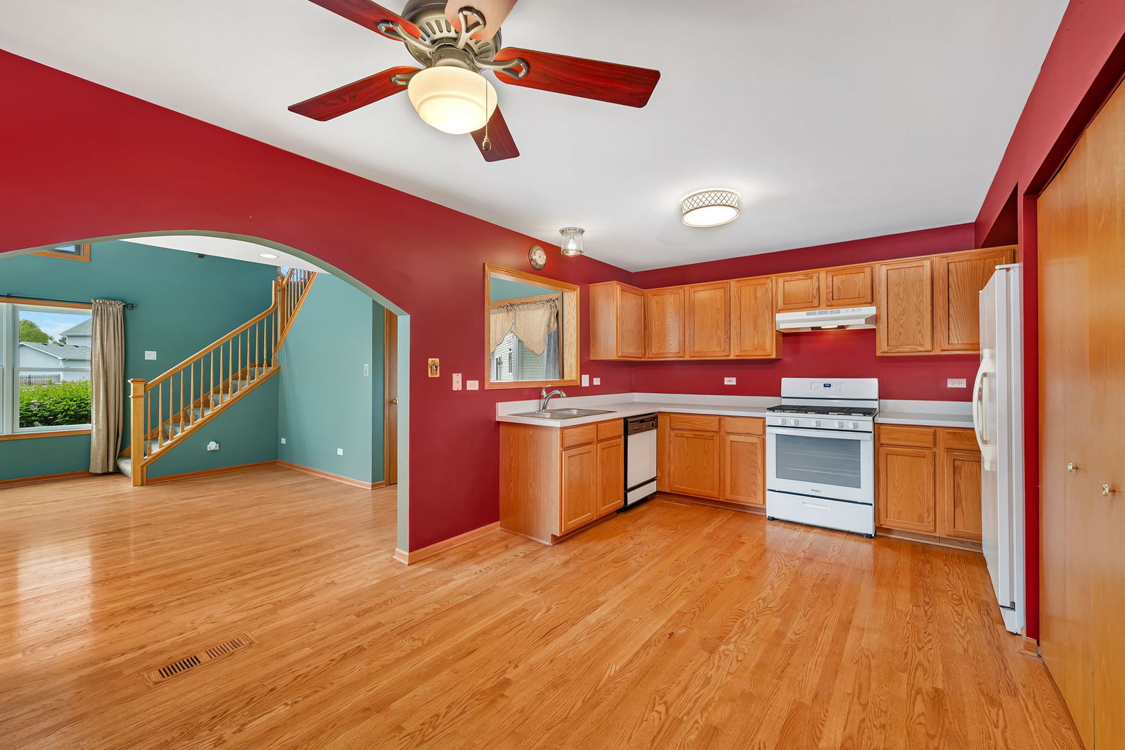 26437 W Deer path, Channahon, IL 60410