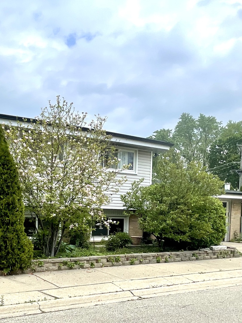 358 Walnut Avenue #A, Wheeling, IL 60090