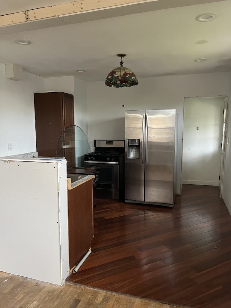 2517 S 4th Avenue, North Riverside, IL 60546