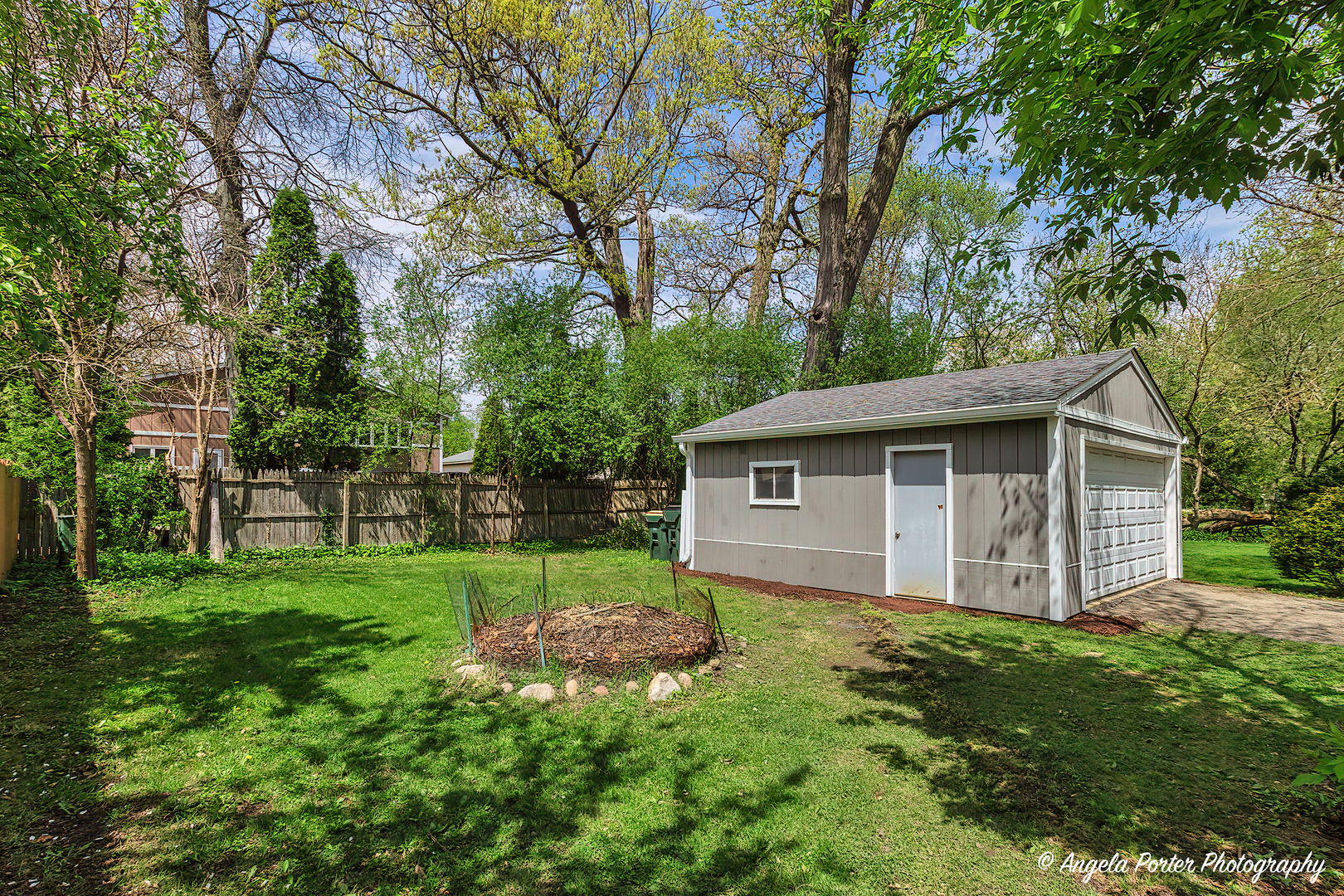782 N Hainesville Road, Round Lake, IL 60073