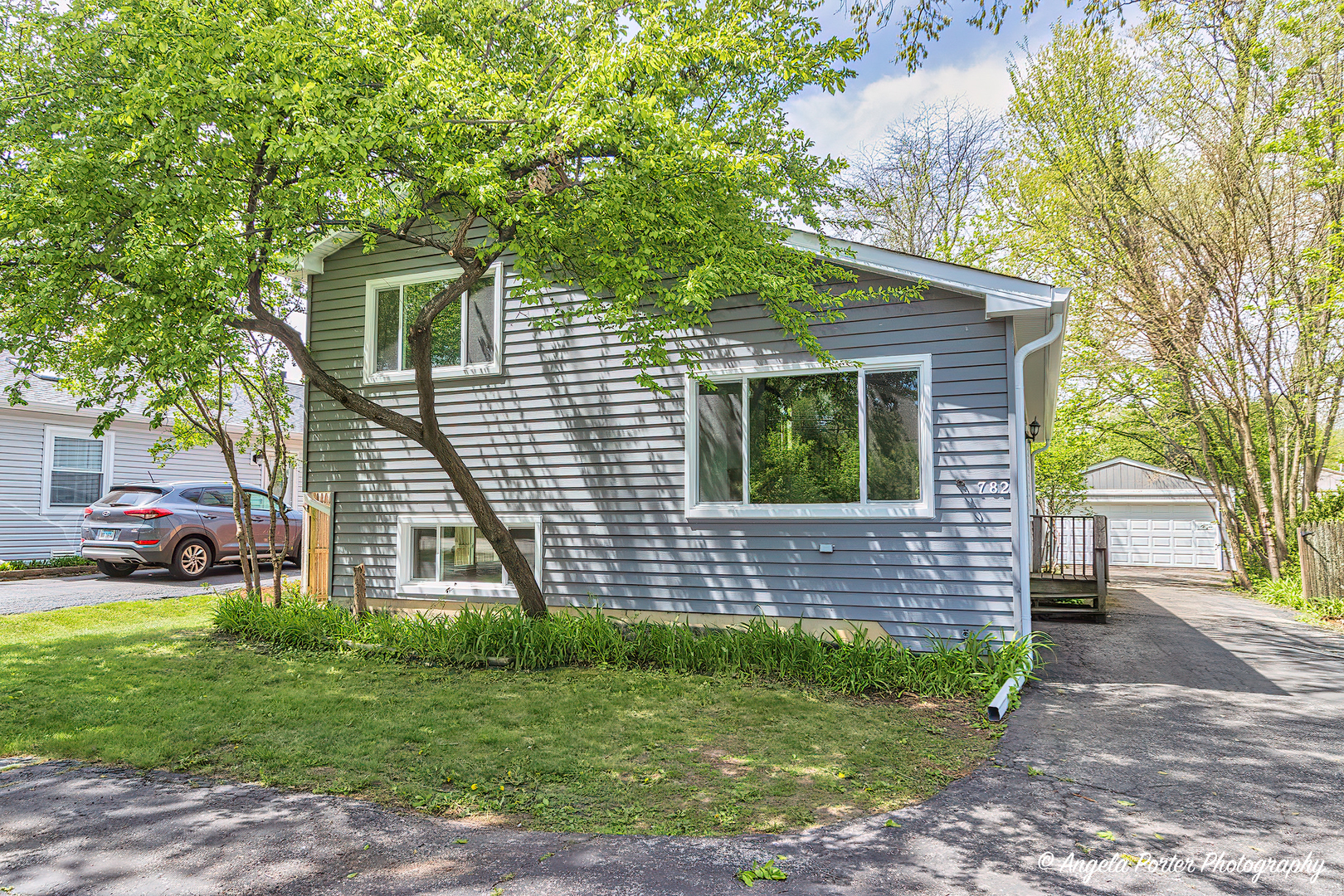 782 N Hainesville Road, Round Lake, IL 60073